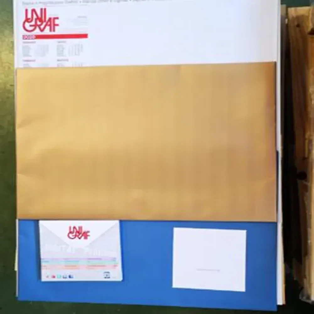 Sous-mains et calendriers personnalisés assemblés et emballés | UnigrafPrint