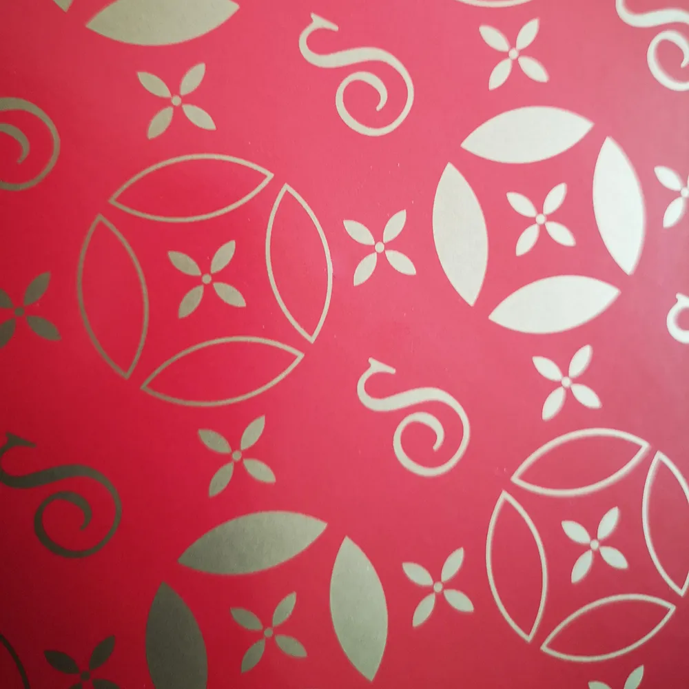 Papier d'emballage Pantone rouge et or | UnigrafPrint